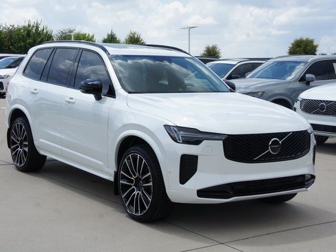 New 2026 Volvo XC90 B6 Ultra image 3