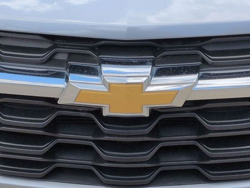 Used 2024 Chevrolet Trax LT w/ Driver Confidence Package FWD image 5
