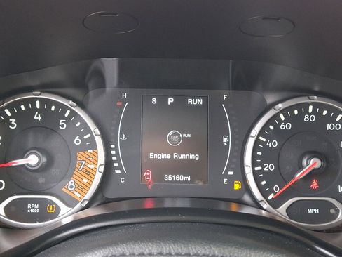 Used 2023 Jeep Renegade Latitude image 16