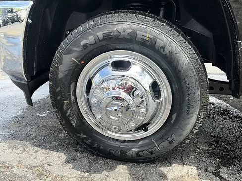 New 2026 RAM 3500 Tradesman AWD/4WD image 11