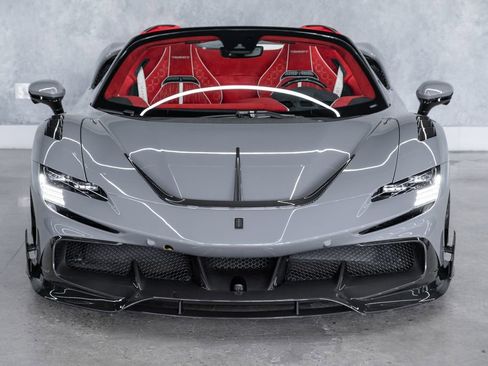 Used 2022 Ferrari SF90 Spider AWD/4WD image 3