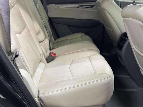 Used 2017 Cadillac XT5 Luxury image 8