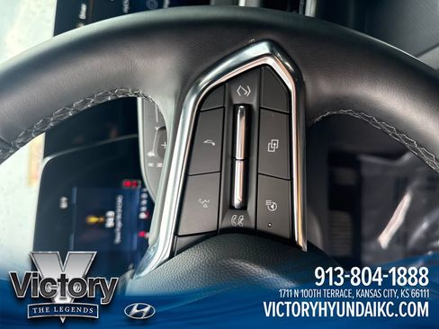 Used 2026 Chevrolet Equinox LT AWD/4WD image 18