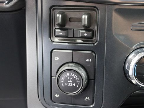 Used 2025 Ford F150 Lariat w/ Equipment Group 502A High AWD/4WD image 70