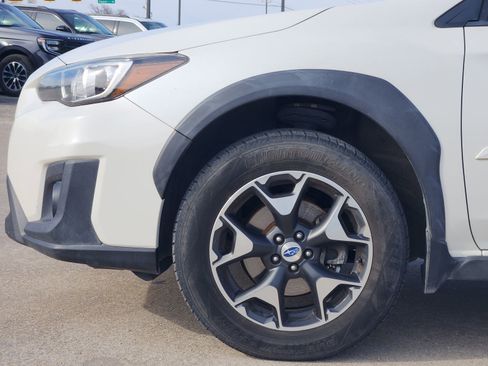 Used 2018 Subaru Crosstrek 2.0i Premium w/ Moonroof Package image 9