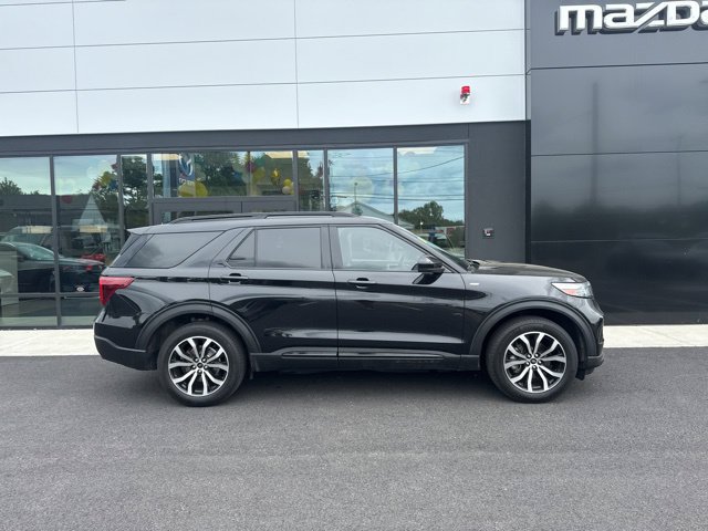 Used 2022 Ford Explorer ST-Line w/ Class IV Trailer Tow Package AWD/4WD image 2