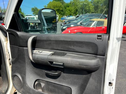 Used 2008 GMC Sierra 2500 SLE w/ SLE2 Preferred Package image 14