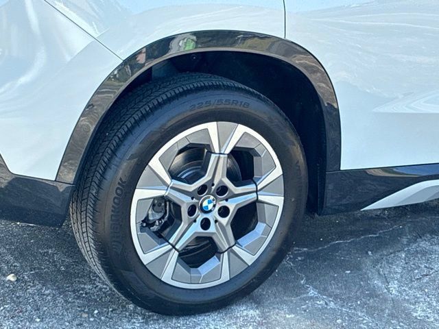 Used 2025 BMW X1 xDrive28i w/ Convenience Package AWD/4WD image 16