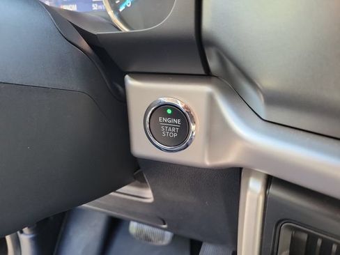 Used 2024 Ford Expedition XLT RWD image 34