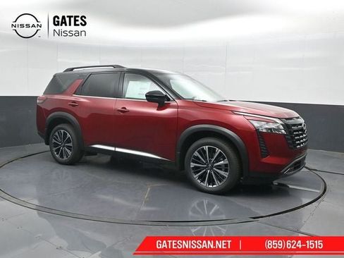 New 2026 Nissan Pathfinder Platinum AWD/4WD image 4