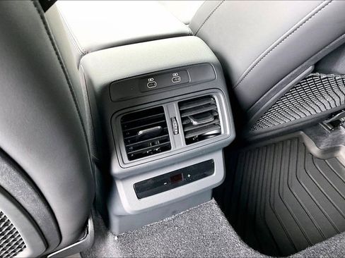 New 2026 Audi SQ5 Premium Plus image 18