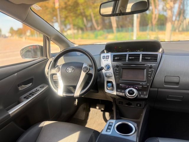 Used 2014 Toyota Prius V Five FWD image 18