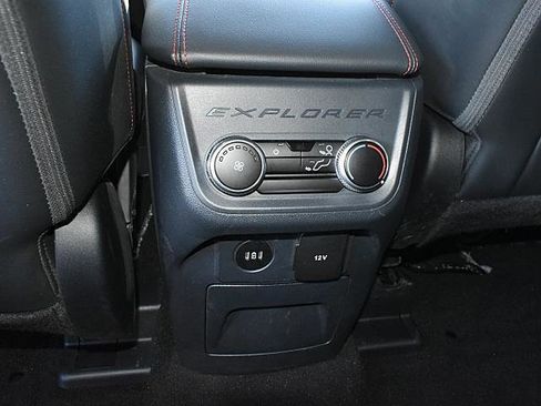 Used 2025 Ford Explorer ST-Line image 16