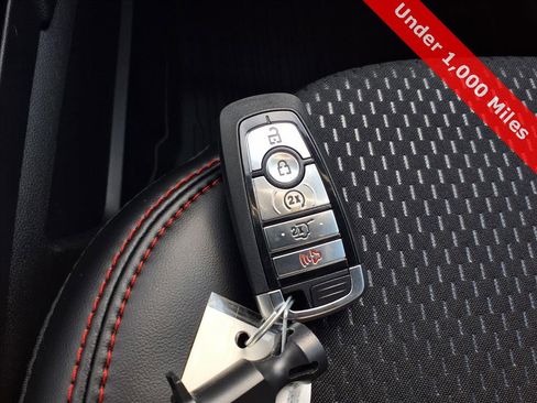 Used 2025 Ford Escape ST-Line w/ Cold Weather Package image 12