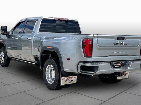 Certified 2024 GMC Sierra 3500 Denali Ultimate AWD/4WD image 12