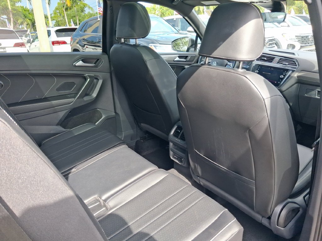 Used 2023 Volkswagen Tiguan SE R-Line FWD image 18