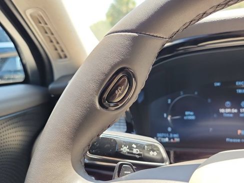 Certified 2023 Lincoln Corsair FWD image 21