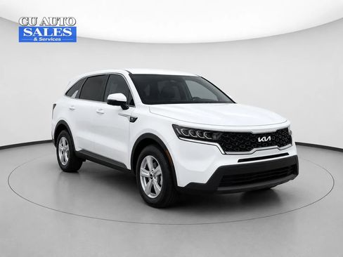 Used 2022 Kia Sorento LX AWD/4WD image 1
