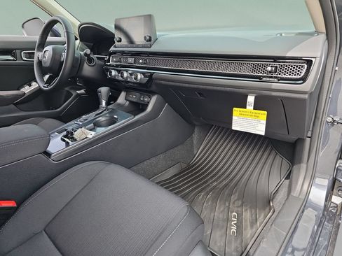 Certified 2024 Honda Civic EX image 17