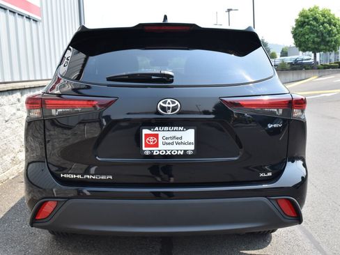 Certified 2026 Toyota Highlander XLE AWD/4WD image 6