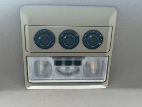 Used 2014 Land Rover LR4 HSE AWD/4WD image 27