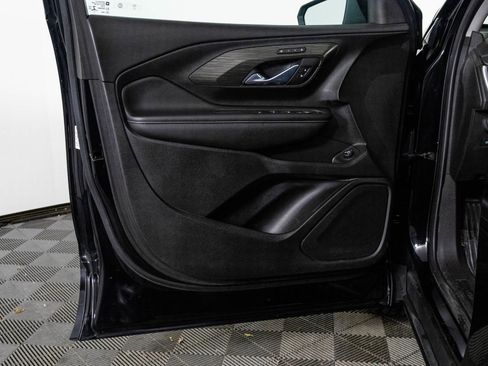 Used 2022 GMC Terrain SLT image 33