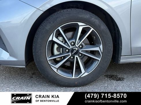 Certified 2024 Kia Forte LXS FWD image 29