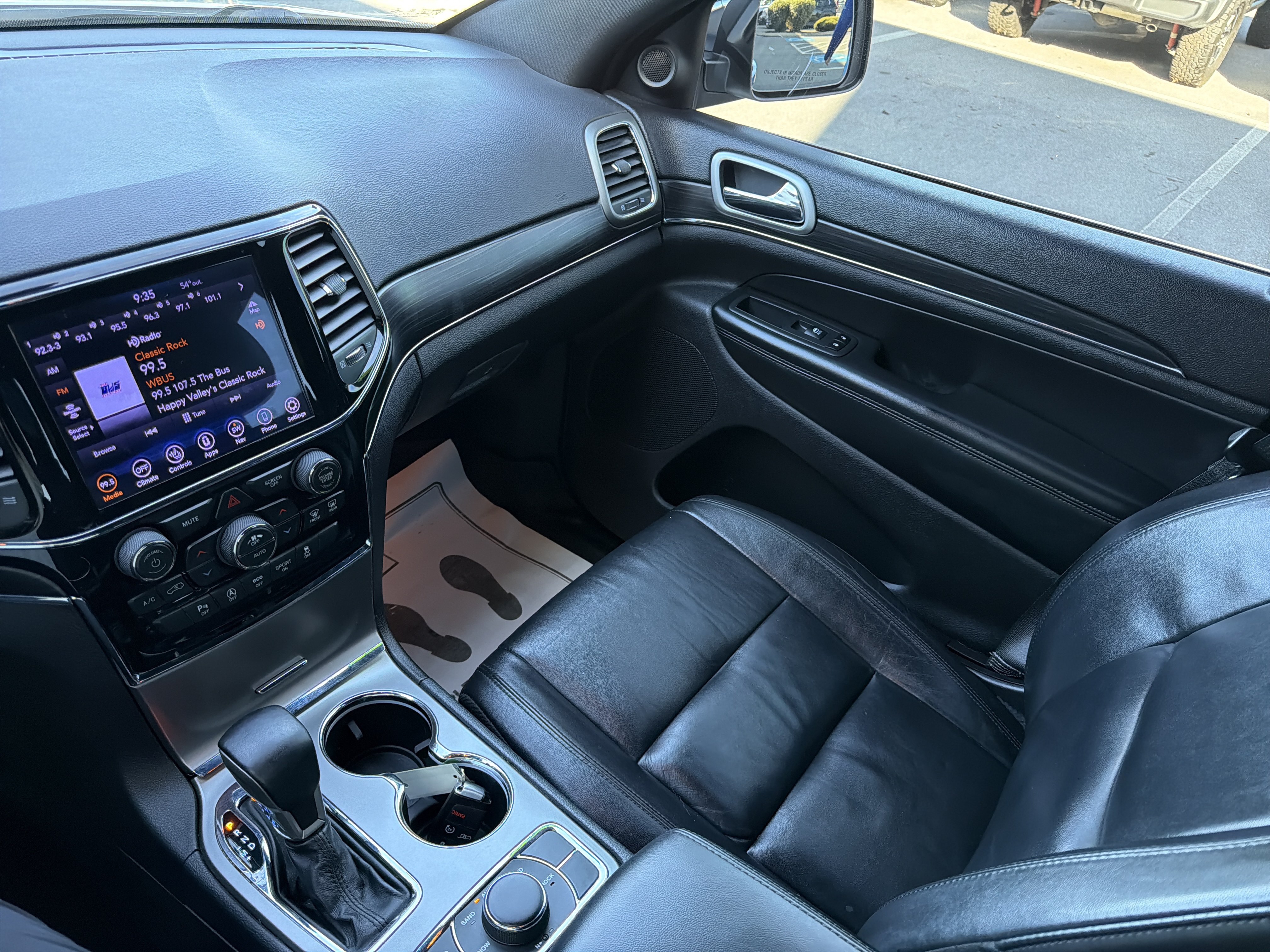 Used 2020 Jeep Grand Cherokee Limited AWD/4WD image 22