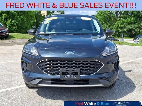 Certified 2022 Ford Escape SE w/ Convenience Package AWD/4WD image 3