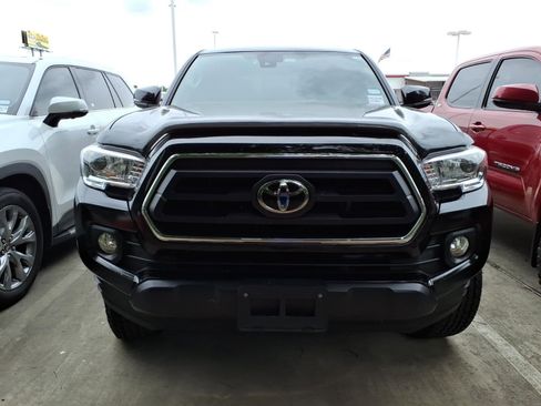 Certified 2023 Toyota Tacoma SR5 w/ Technology Package image 3