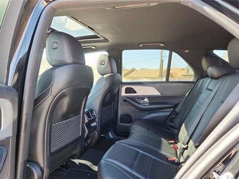 Used 2024 Mercedes-Benz GLE 350 4MATIC image 9