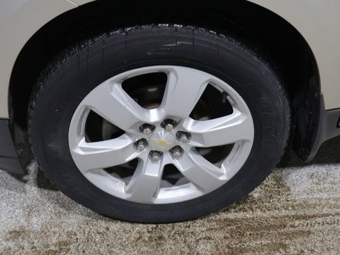 Used 2016 Chevrolet Traverse LT w/ Style and Technology Package image 9