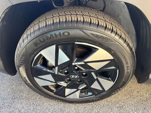 Used 2025 Hyundai Kona SEL image 30