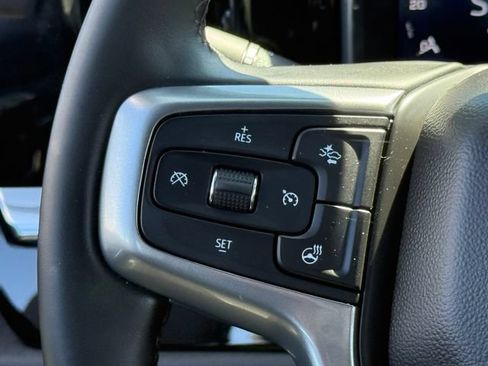 Used 2023 Chevrolet Silverado 1500 LT AWD/4WD image 10