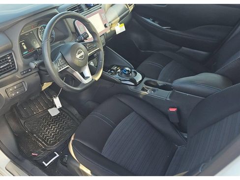 Used 2023 Nissan Leaf SV Plus FWD image 5