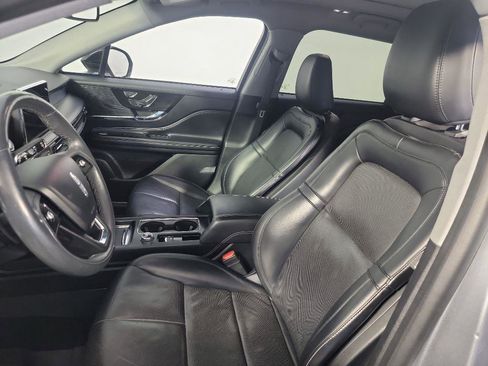 Used 2021 Lincoln Corsair AWD w/ Premium Package image 18