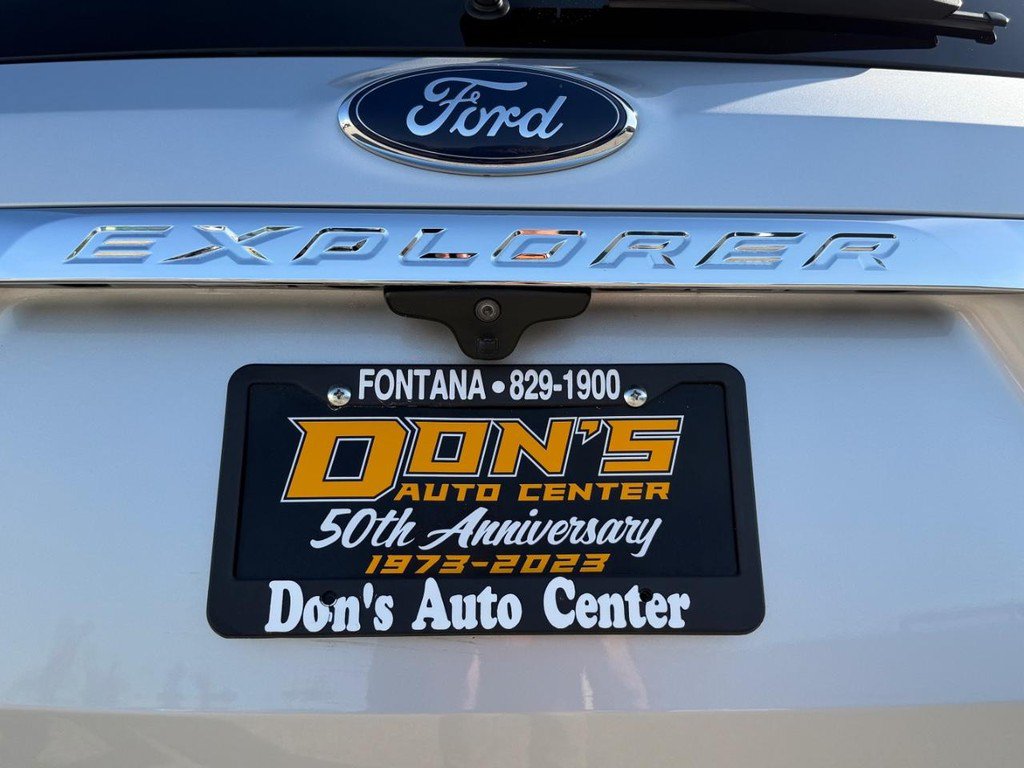 Used 2018 Ford Explorer Limited w/ Ford Safe & Smart Package FWD image 53