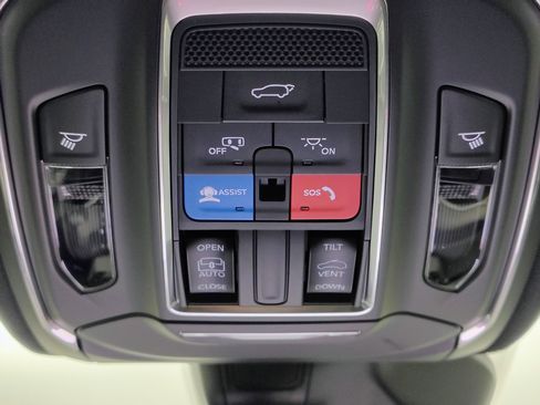 New 2026 Jeep Grand Cherokee L 4WD image 33