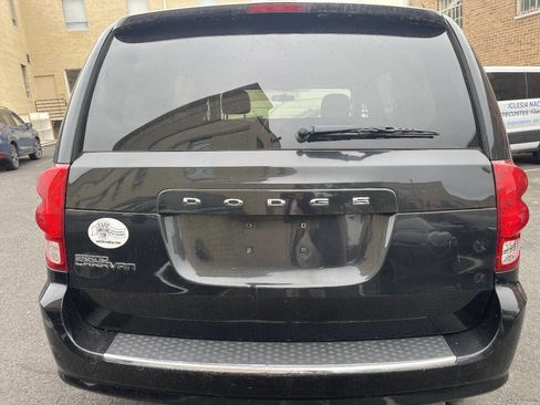 Used 2012 Dodge Grand Caravan SXT FWD image 8