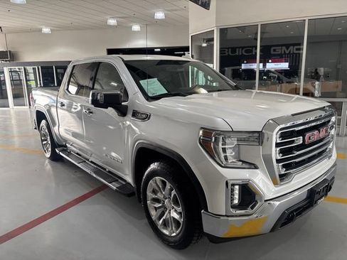 Used 2021 GMC Sierra 1500 SLT w/ SLT Premium Package AWD/4WD image 4