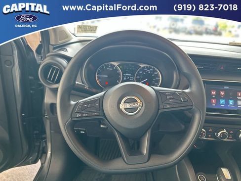 Used 2025 Nissan Kicks Play S FWD image 15