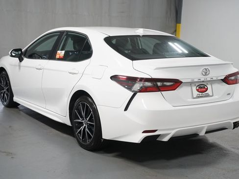 Certified 2024 Toyota Camry SE FWD image 6