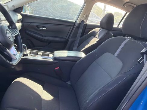 Used 2024 Nissan Sentra SV FWD image 10