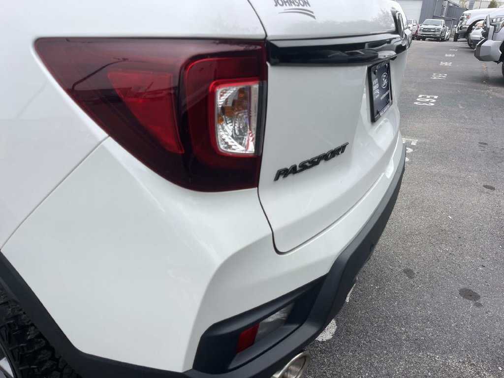 Used 2024 Honda Passport TrailSport image 12