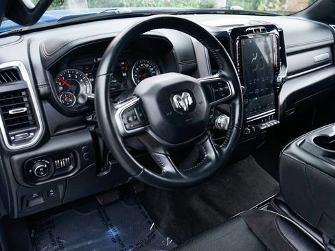 Used 2023 RAM 1500 Laramie AWD/4WD image 18