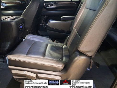 Used 2023 Chevrolet Suburban Z71 image 12