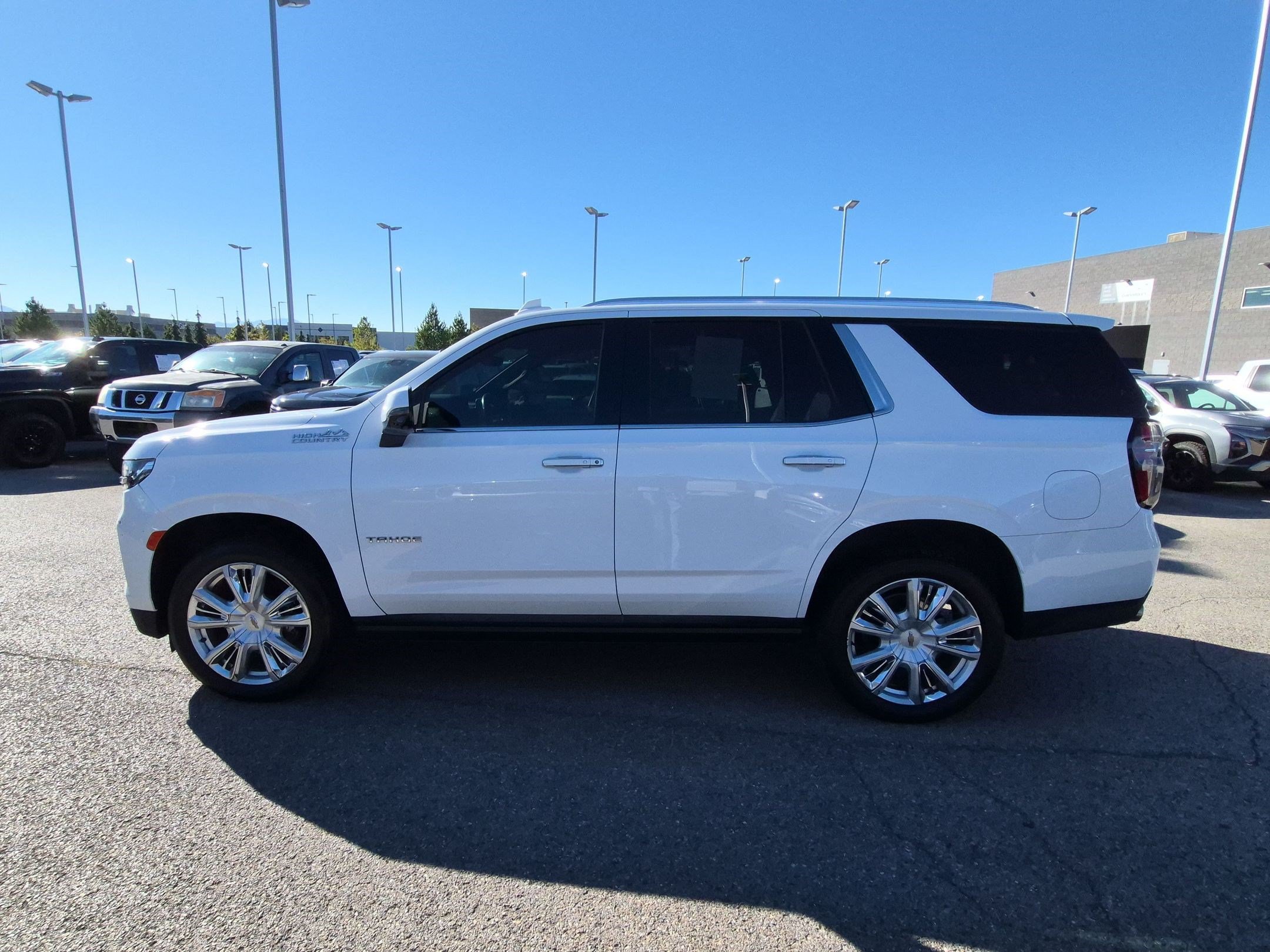 Used 2021 Chevrolet Tahoe High Country w/ Premium Package AWD/4WD image 7