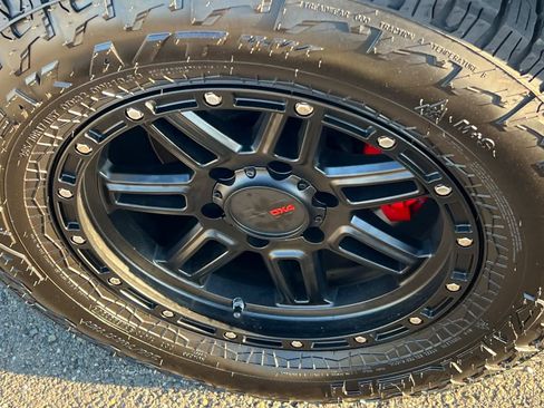 Used 2020 Toyota 4Runner Limited image 22