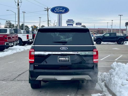 Used 2019 Ford Expedition XLT w/ Equipment Group 202A image 5