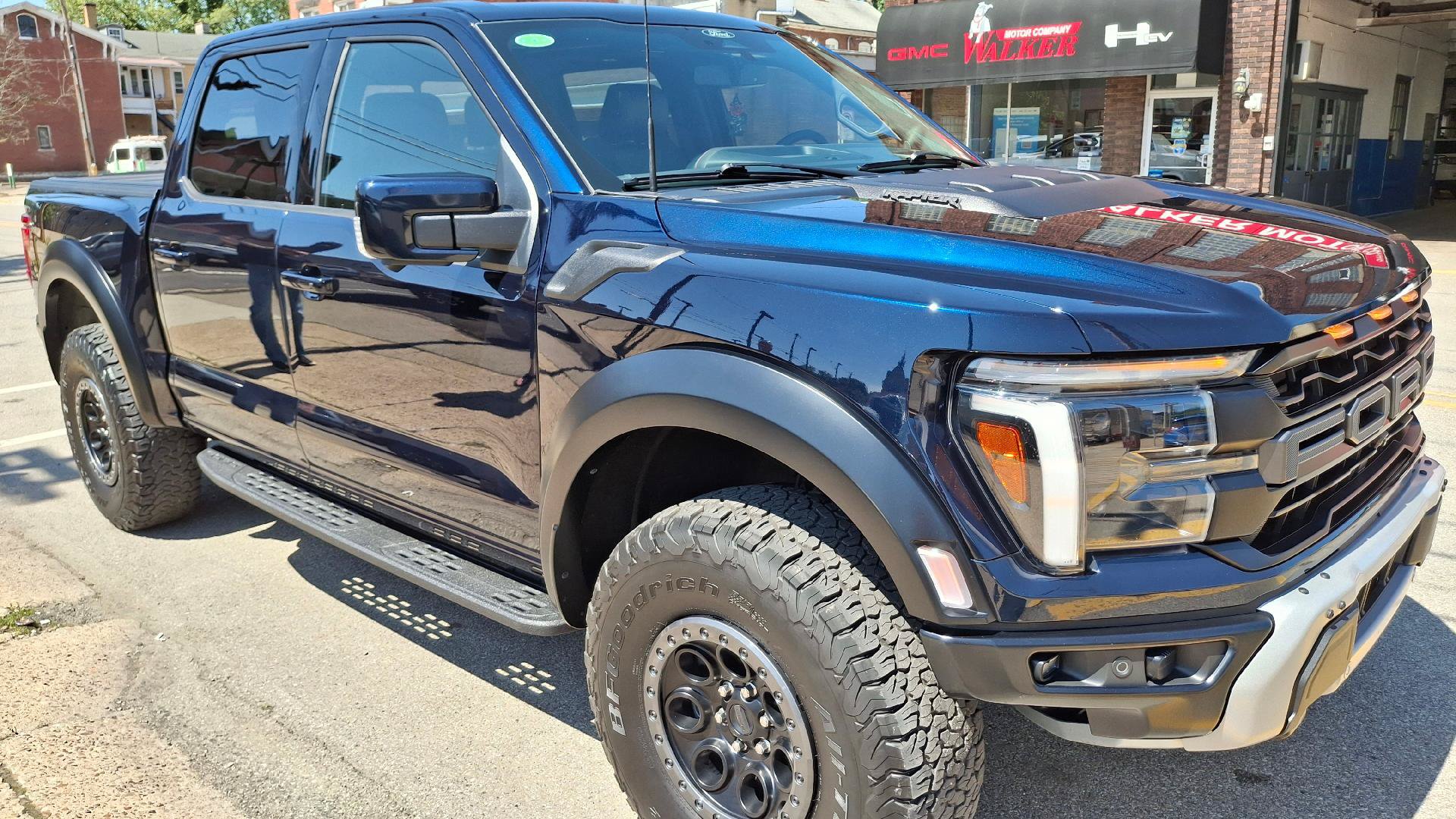 Used 2025 Ford F150 Raptor AWD/4WD image 1
